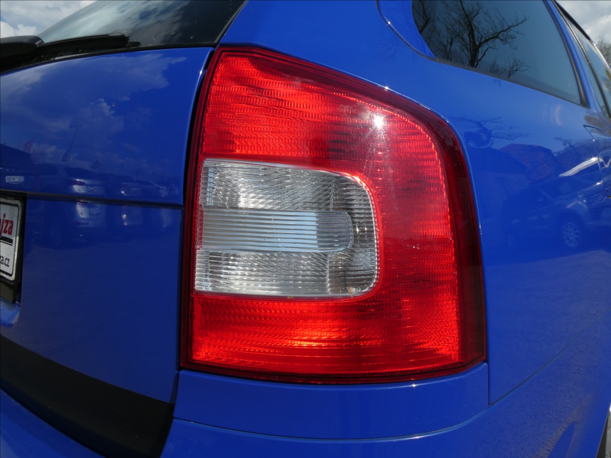 skoda-octavia-1-4-tsi-90kw-combi-ambiente - 9