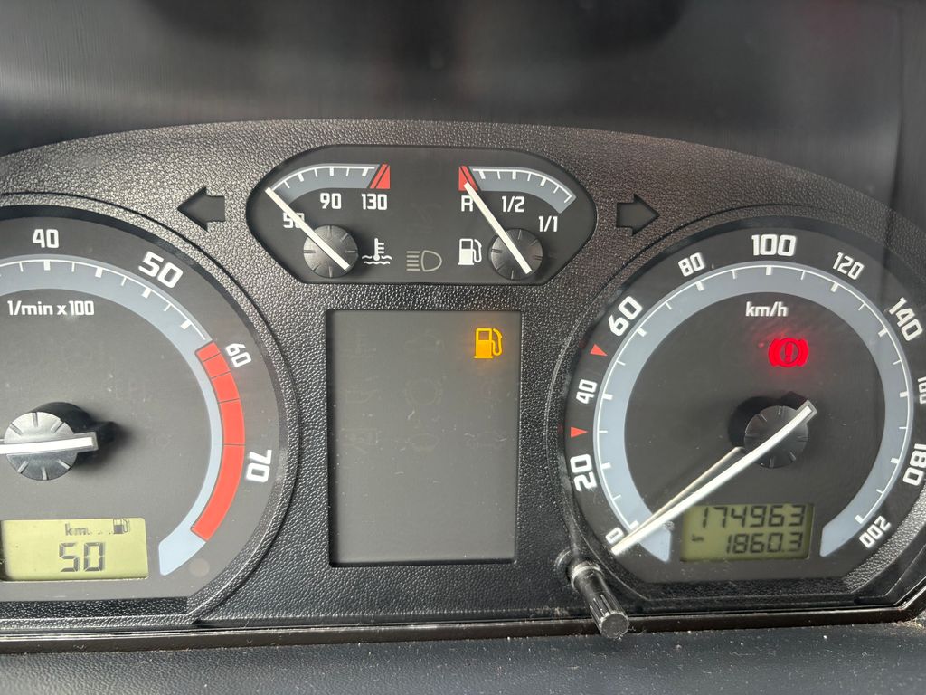 skoda-fabia-1-4-59kw-klima - 8