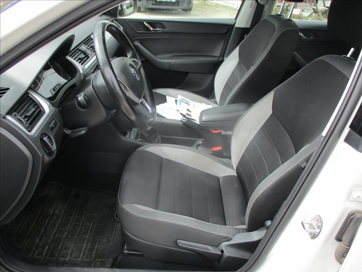 skoda-rapid-1-2-tsi-66kw-ambiente-czauto-dph - 6