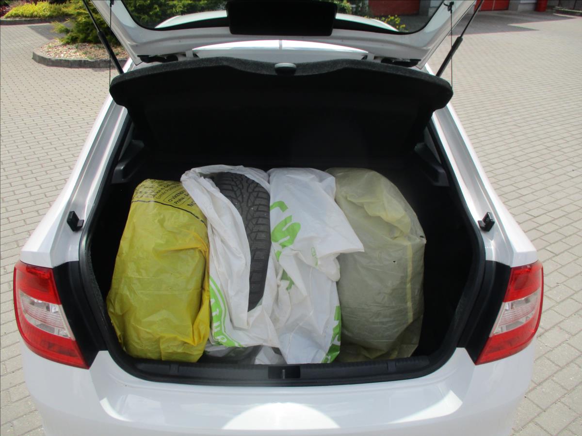 skoda-rapid-1-2-tsi-66kw-ambiente-czauto-dph - 9