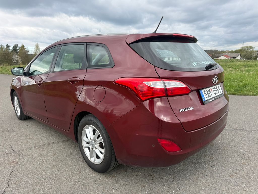 hyundai-i30-comfort-1-6-81-kw - 2