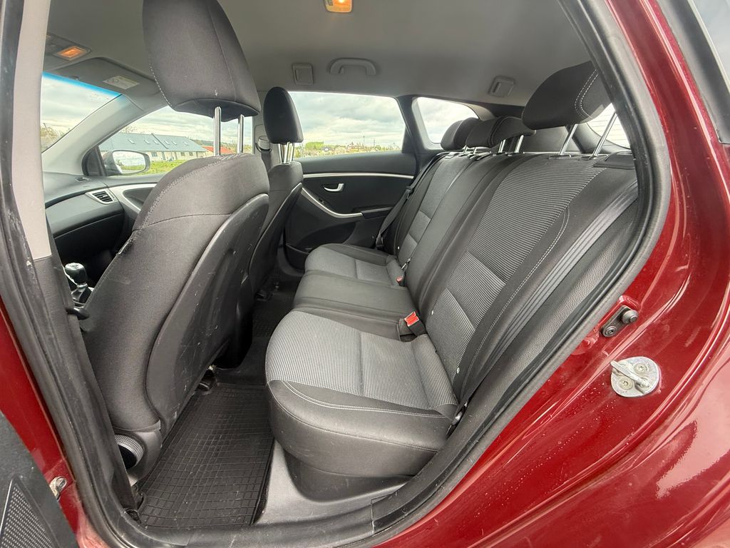 hyundai-i30-comfort-1-6-81-kw - 9