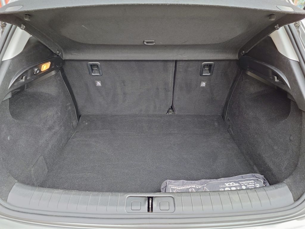 fiat-tipo-1-4-lounge-88-kw-rezervace - 9