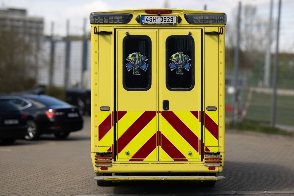 mercedes-benz-sprinter-mercedes-benz-sprinter-karavan - 6