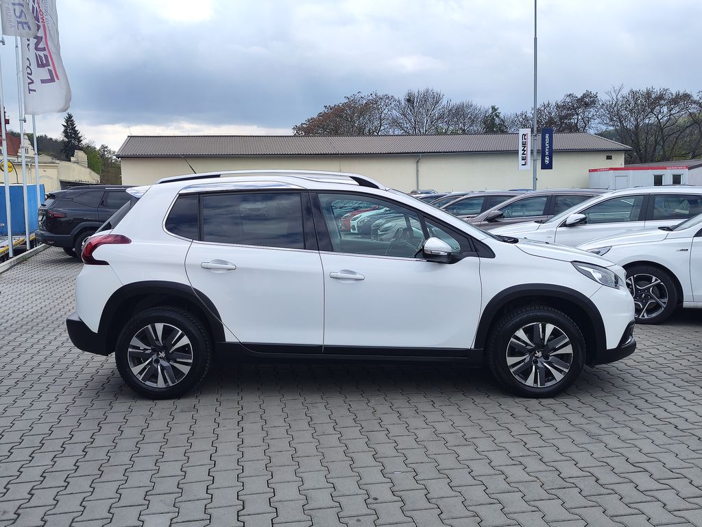 peugeot-2008-1-2-81kw-allure-cr-1-majitel - 3