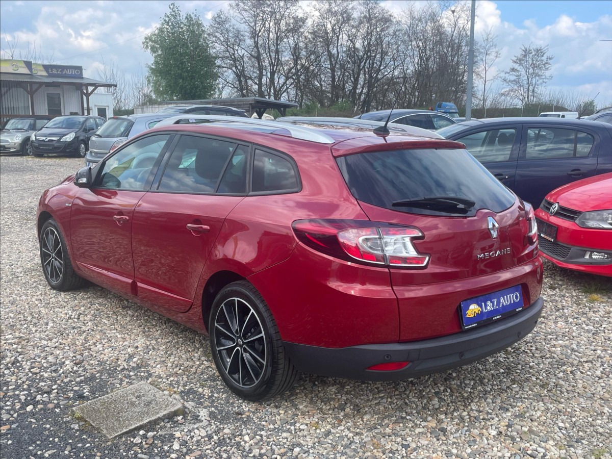 renault-megane-1-4-tce-bose - 3