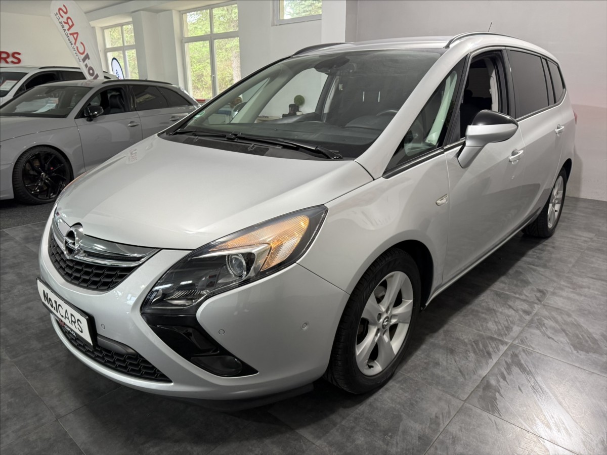opel-zafira-1-4-turbo-cosmo-vyhrev-tz - 2