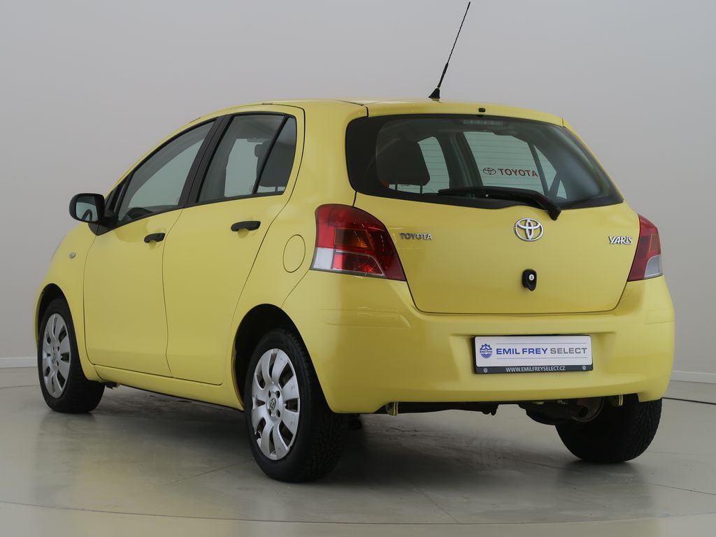 toyota-yaris-1-3vvt-i-74kw-cz-1maj-manual - 6