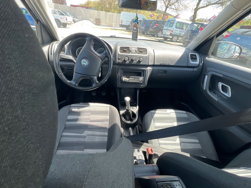 skoda-roomster-1-6-i - 6