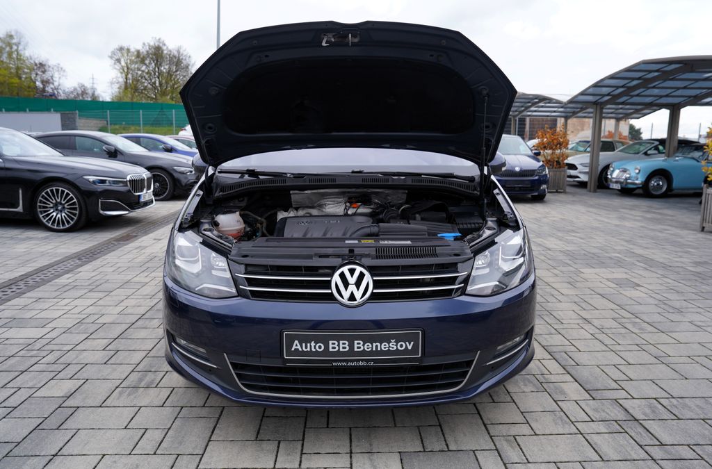 volkswagen-sharan-2-0-tdi-130-kw-dsg-highline - 8