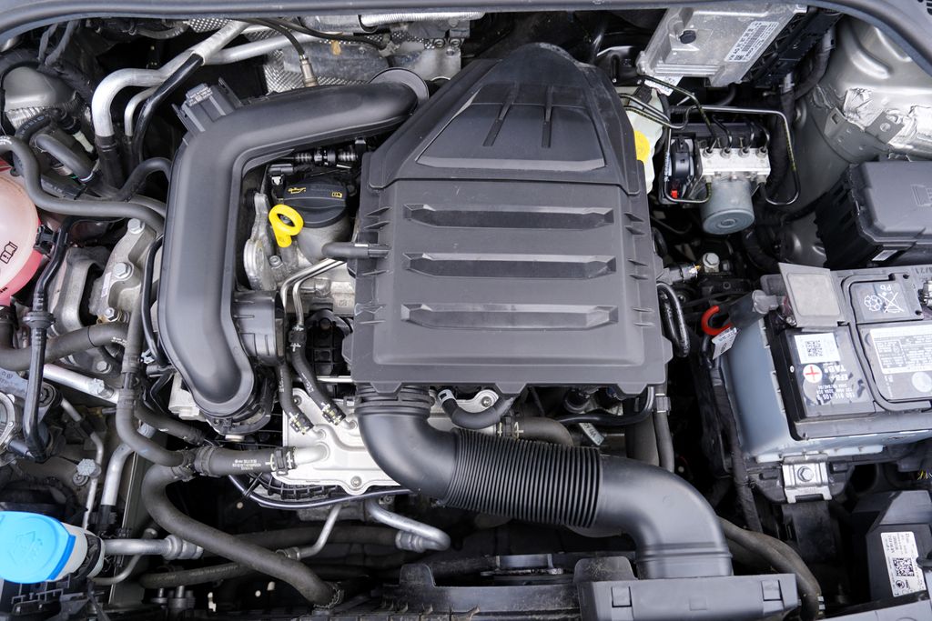 skoda-rapid-1-0-tsi-style-manual-cr - 9