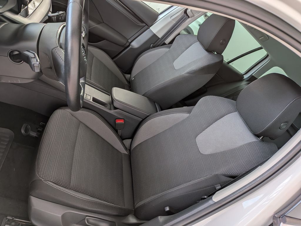 skoda-octavia-combi-ambition-1-5-tsi-110 - 7