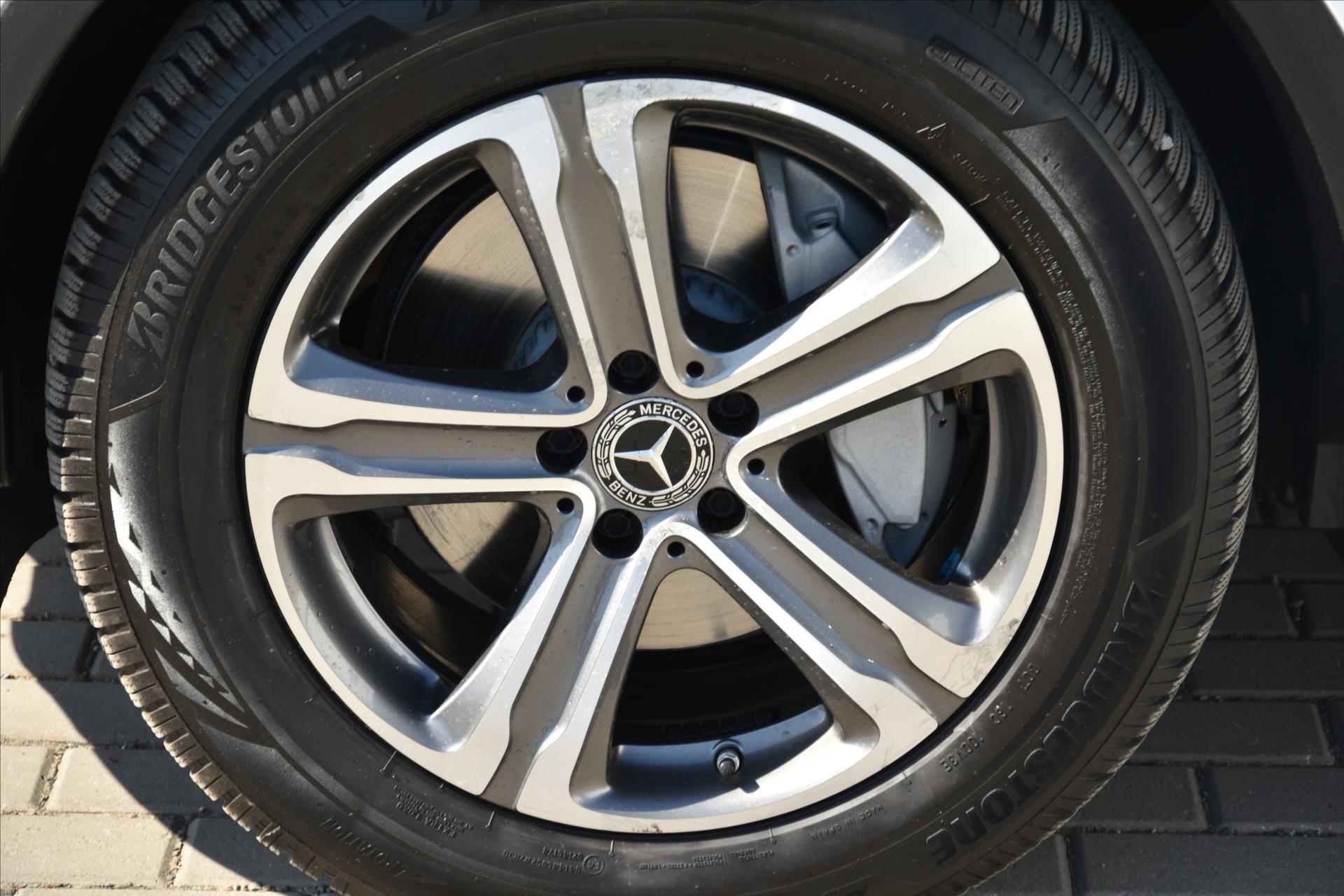 mercedes-benz-glc-250-155kw-4matic-led-dph-cr - 8