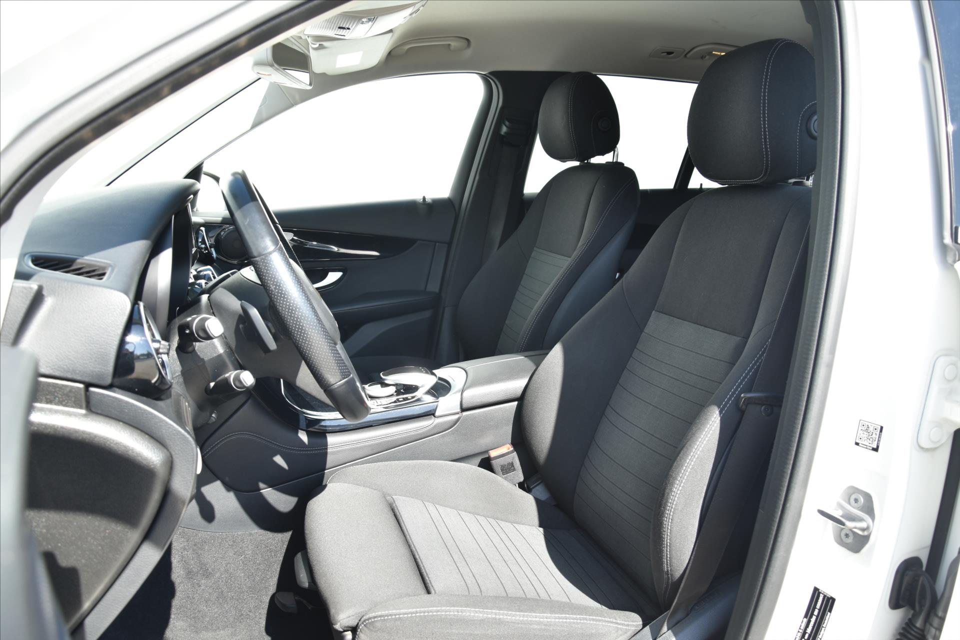 mercedes-benz-glc-250-155kw-4matic-led-dph-cr - 9