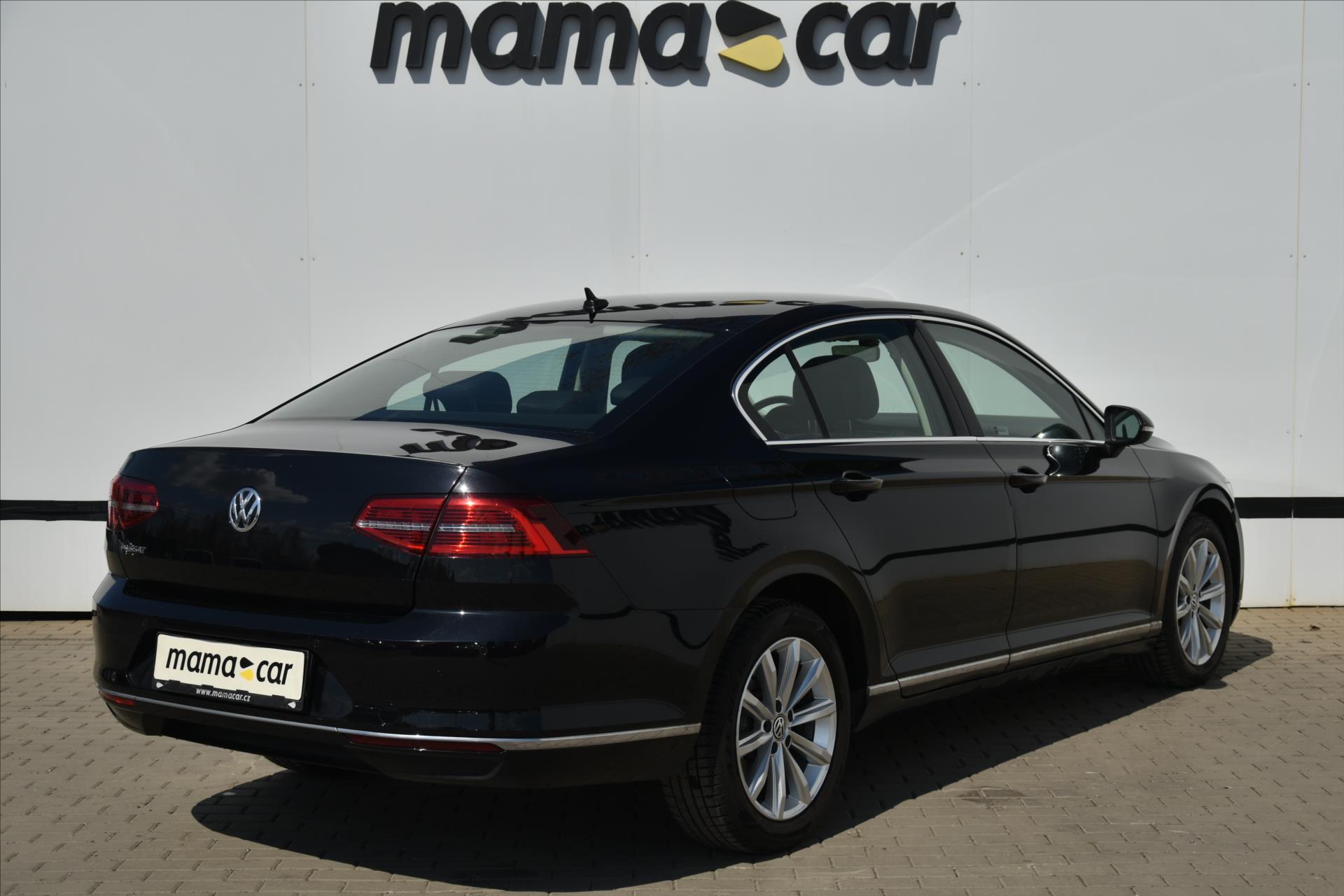 volkswagen-passat-2-0tdi-110kw-dsg-led-highline - 1