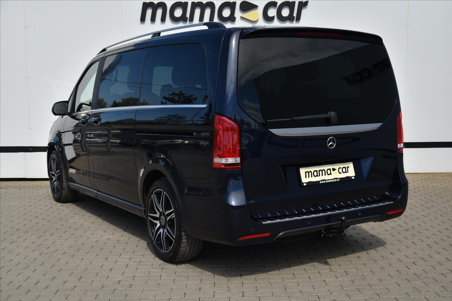 mercedes-benz-tridy-v-300d-4matic-amg-long-avantgard - 4