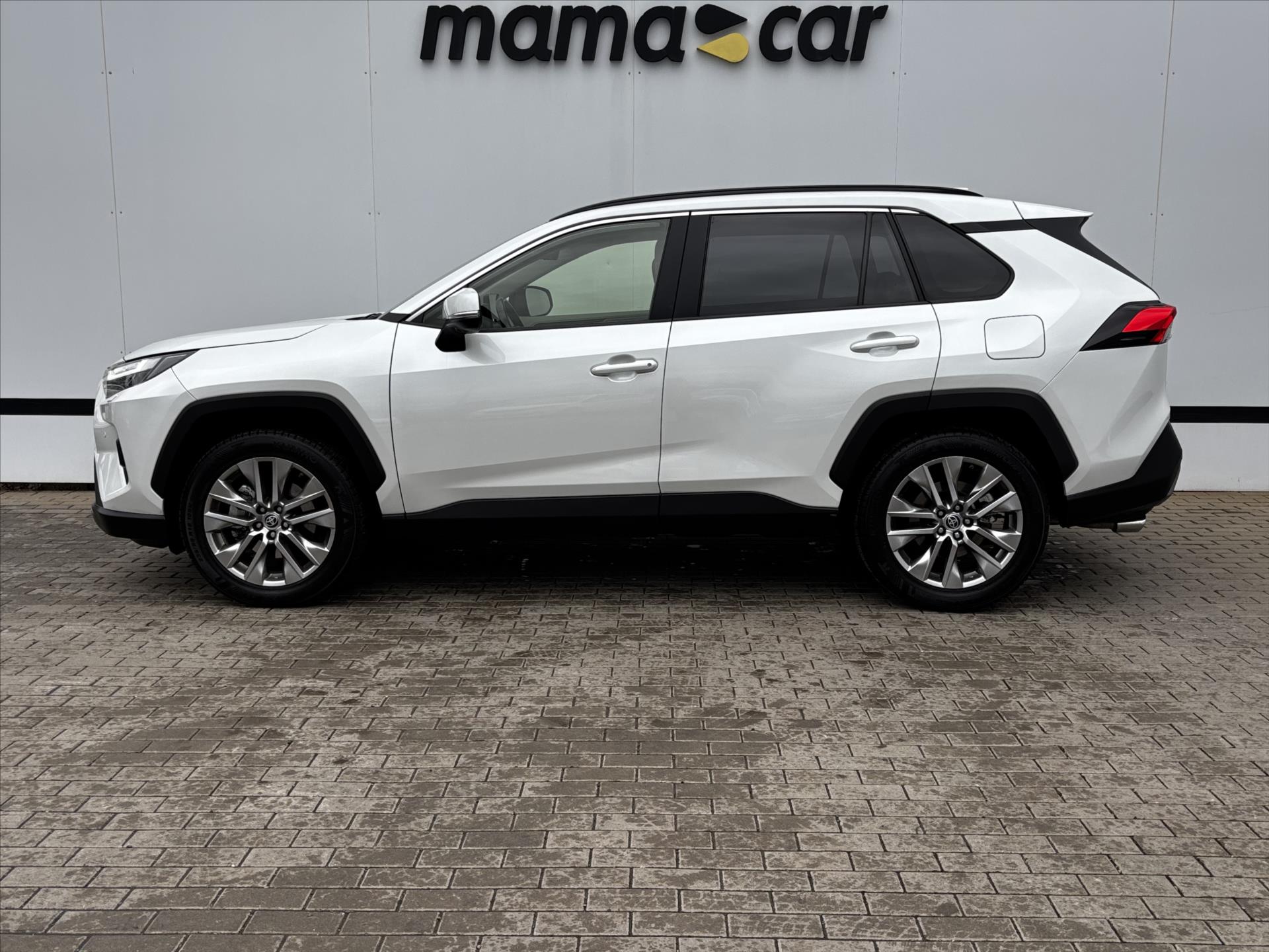 toyota-rav4-2-5-hybrid-executive-1-maj-cr - 3