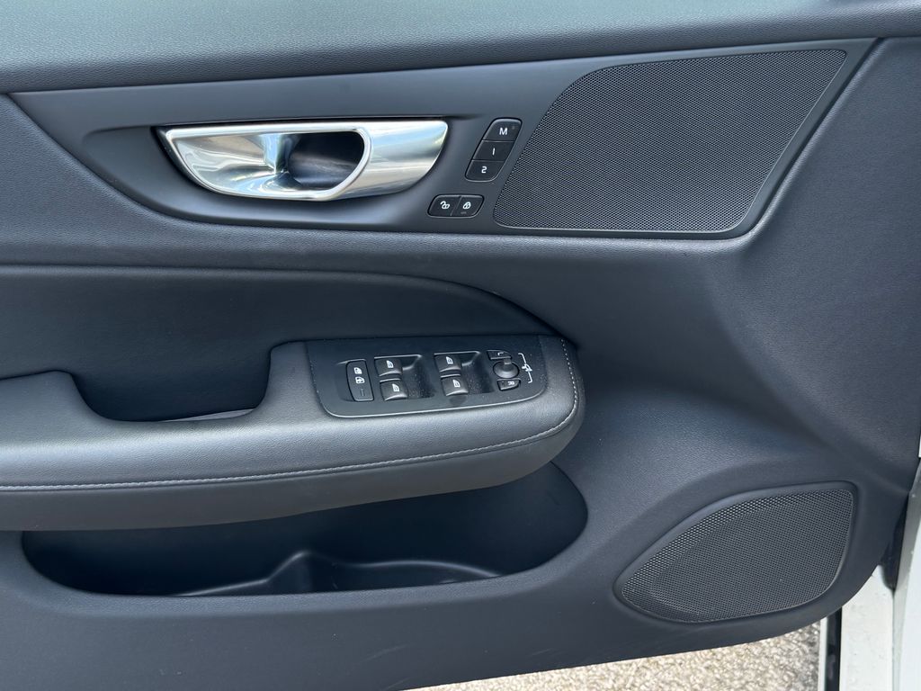 volvo-v60-plus-dark-b4-full-led-acc - 8