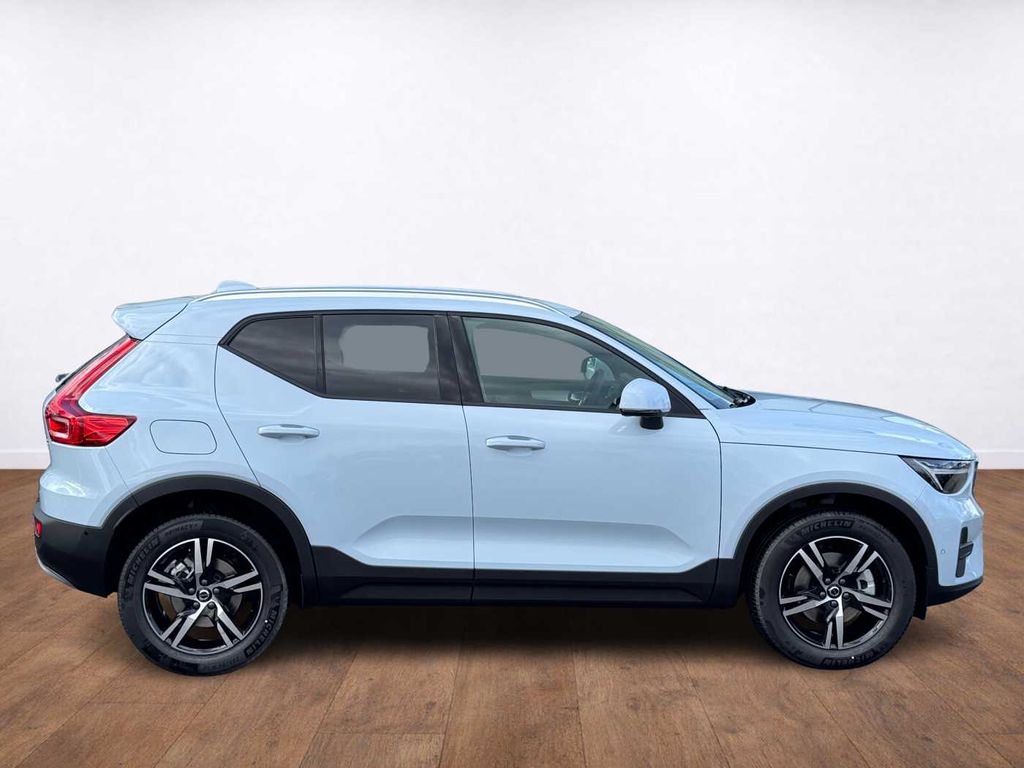 volvo-xc40-core-b3-fwd-mild-hybrid - 4