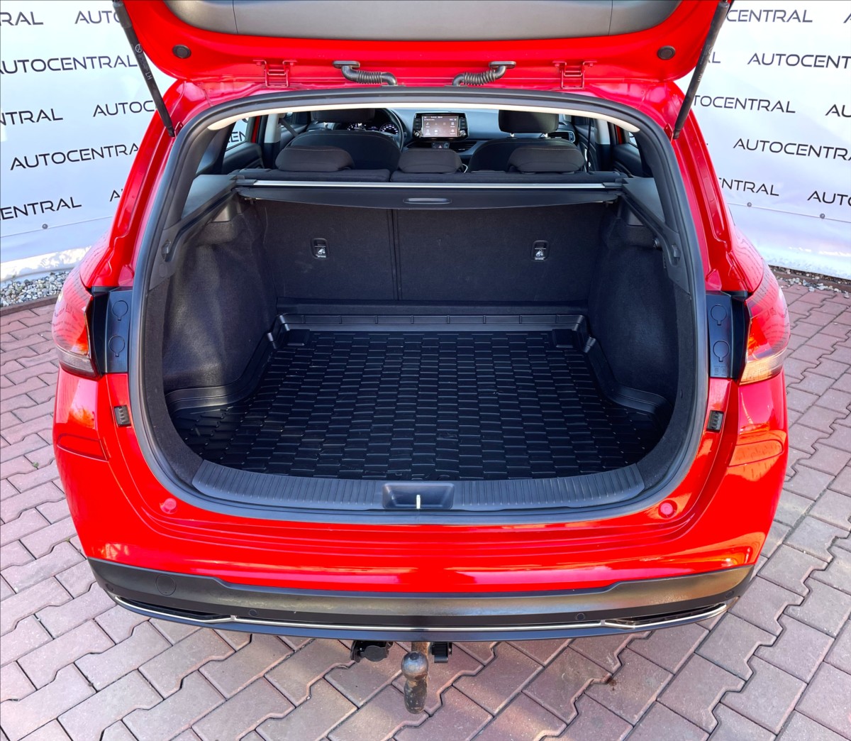 hyundai-i30-1-0-t-gdi-comfort-1-maj-cr-dph - 9