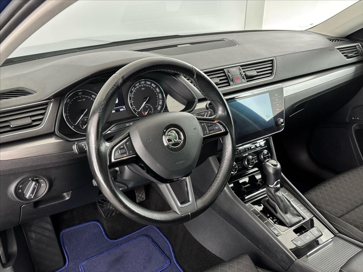 skoda-superb-2-0-tdi-style-7dsg - 5