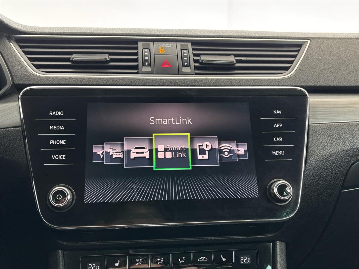 skoda-superb-2-0-tdi-style-7dsg - 6