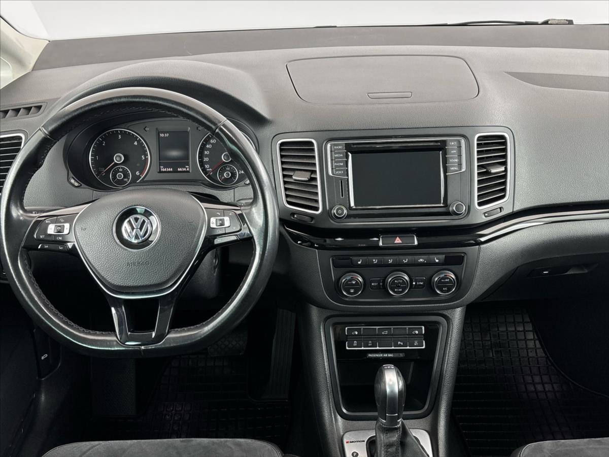 volkswagen-sharan-2-0-tdi-highline-4motion-7dsg - 4