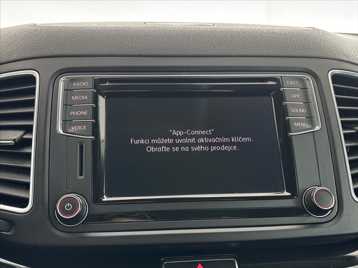 volkswagen-sharan-2-0-tdi-highline-4motion-7dsg - 7