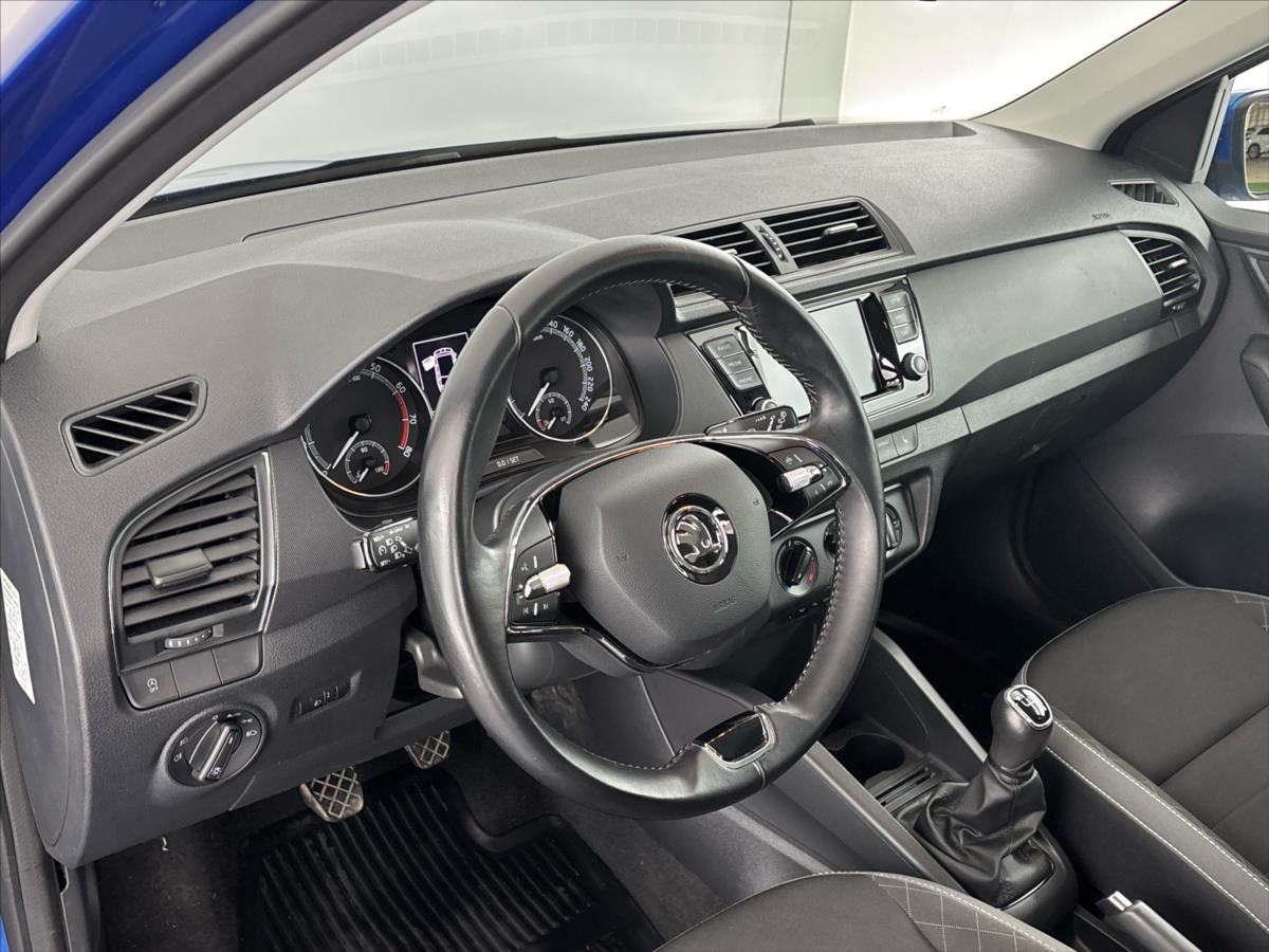 skoda-fabia-1-0-tsi-ambition-plus - 4