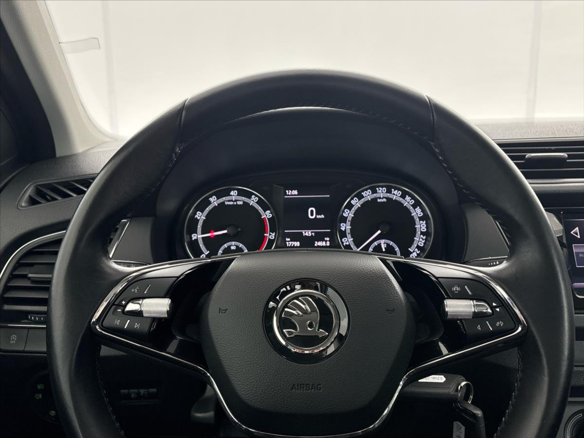 skoda-fabia-1-0-tsi-ambition-plus - 8