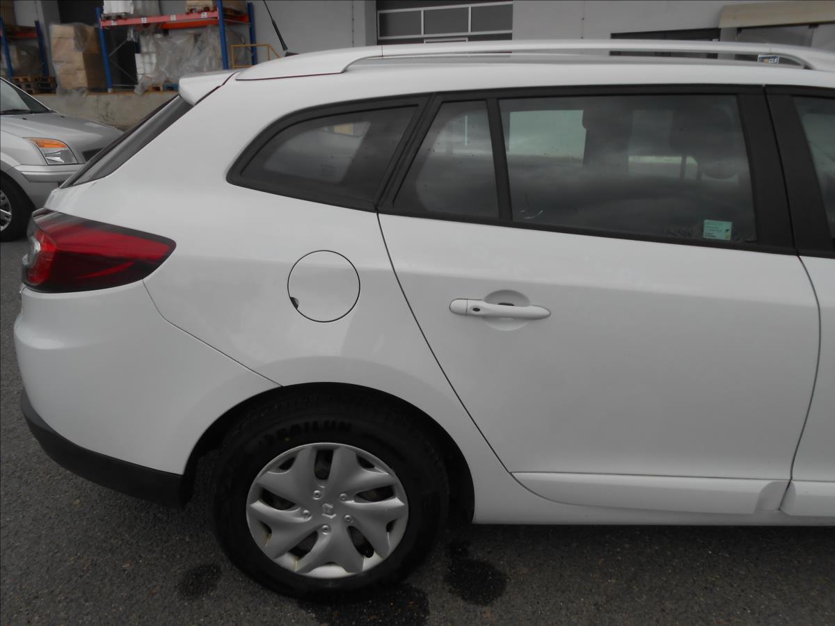 renault-megane-1-5-dci-81kw - 4