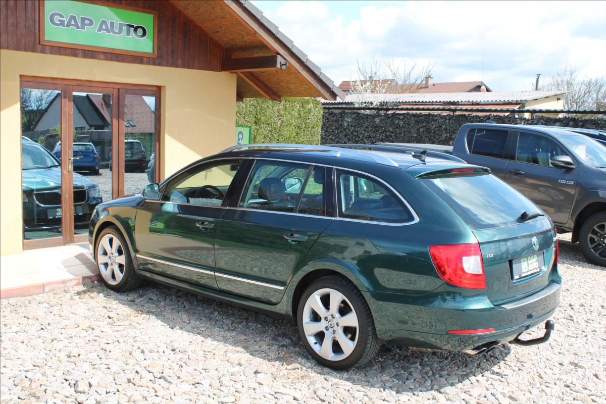 skoda-superb-2-0-tdi-125kw-elegance - 3