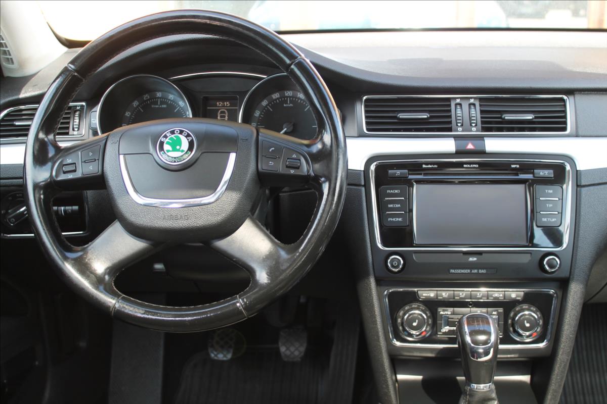 skoda-superb-2-0-tdi-125kw-elegance - 9