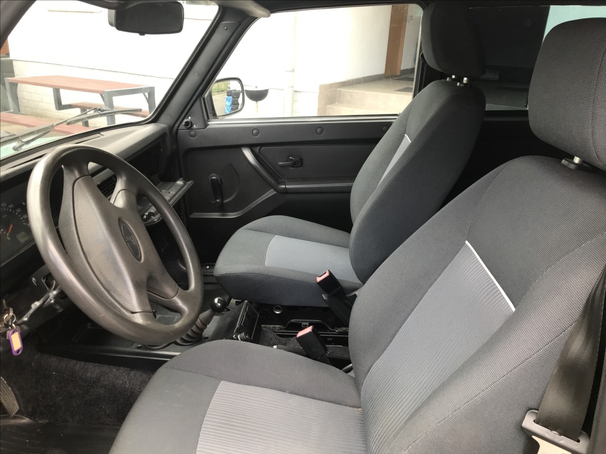 lada-niva-1-7-i-4x4 - 8