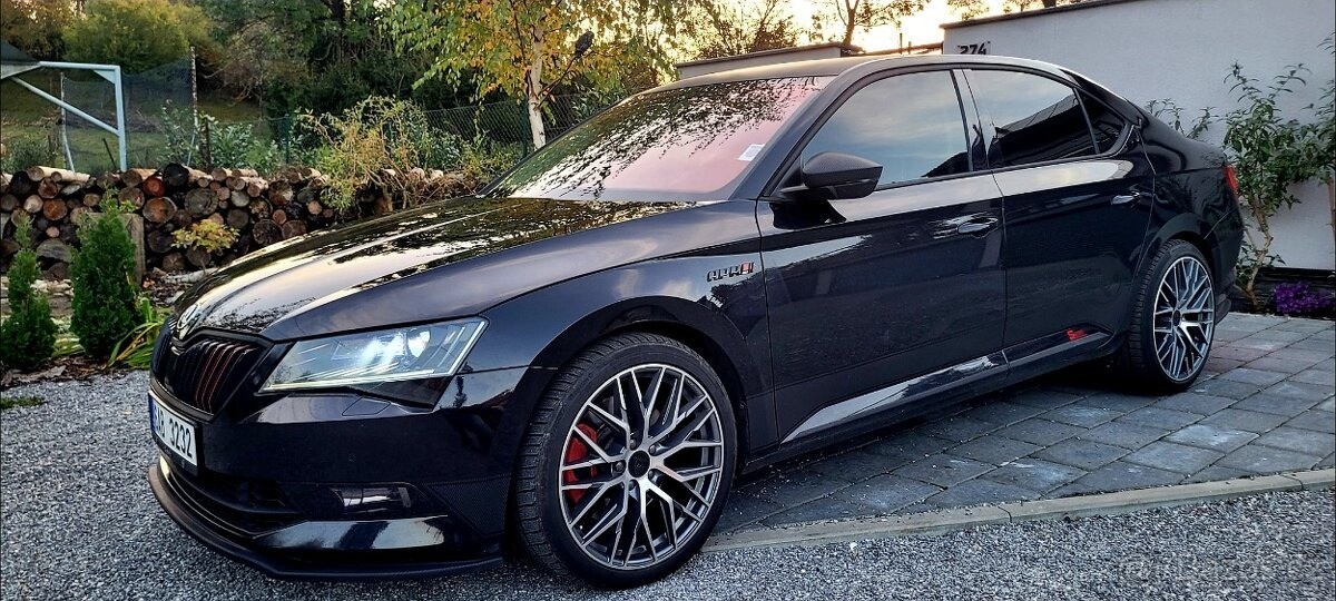 Škoda Superb 2,0   III 4x4 tsi 206kw / 280koni au