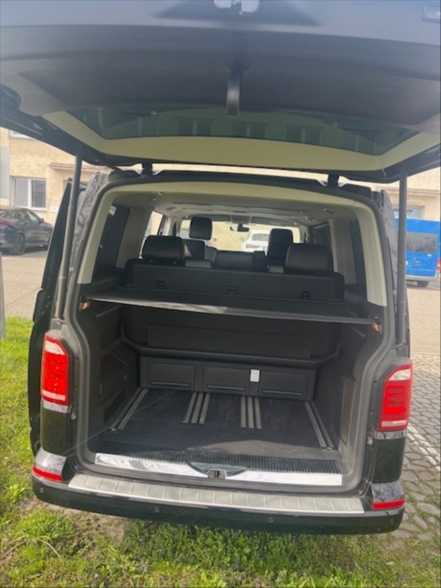 volkswagen-multivan-2-0-tdi-150kw-dsg-4motion - 6
