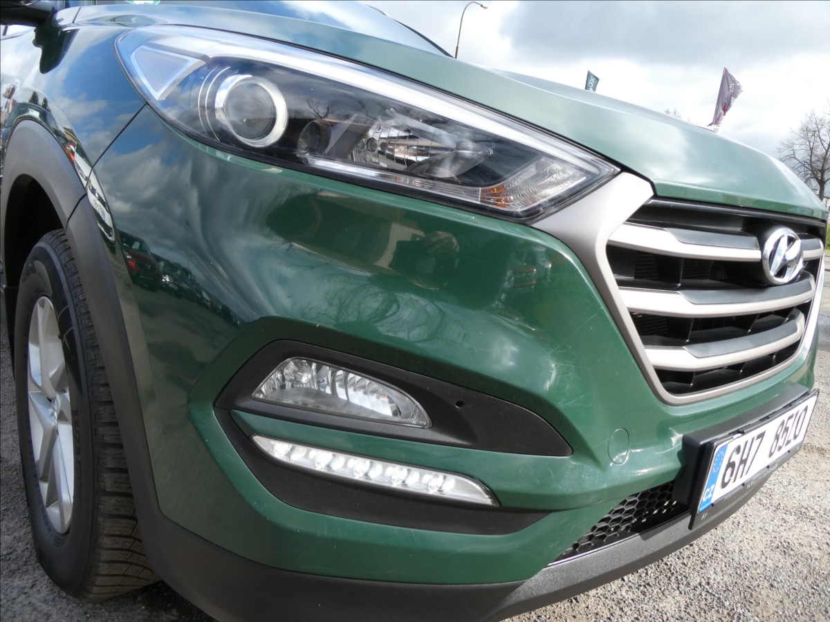 hyundai-tucson-2-0-crdi-100kw-awd-2x-kola-cr - 4