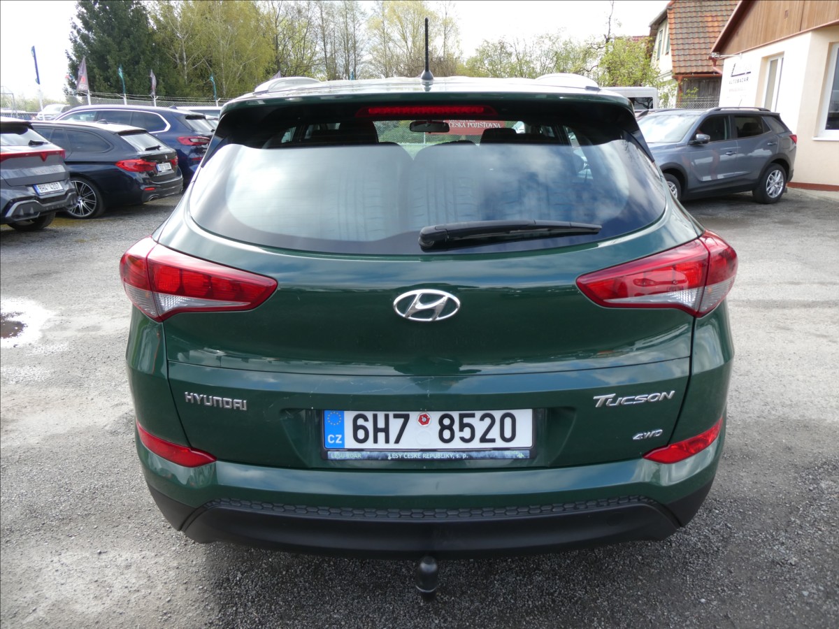 hyundai-tucson-2-0-crdi-100kw-awd-2x-kola-cr - 7