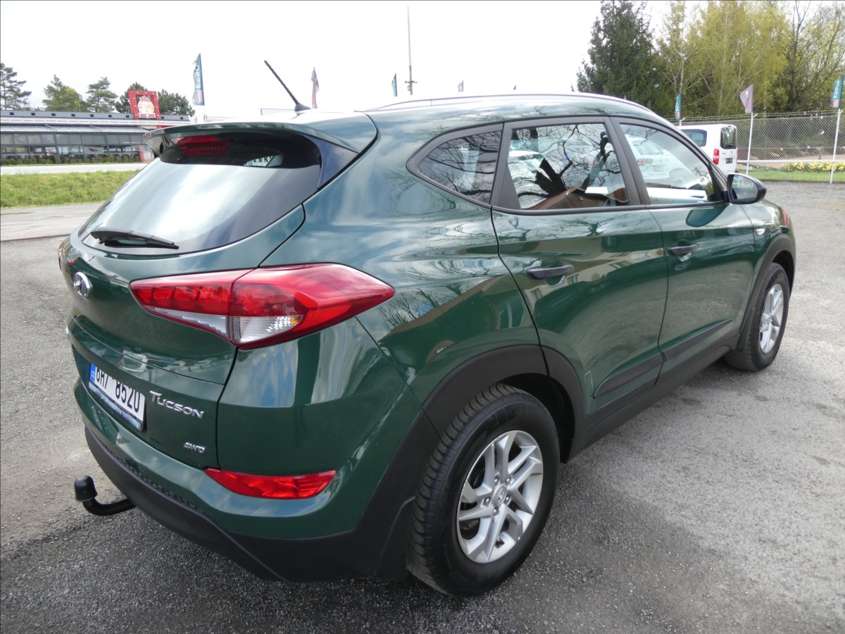 hyundai-tucson-2-0-crdi-100kw-awd-2x-kola-cr - 8