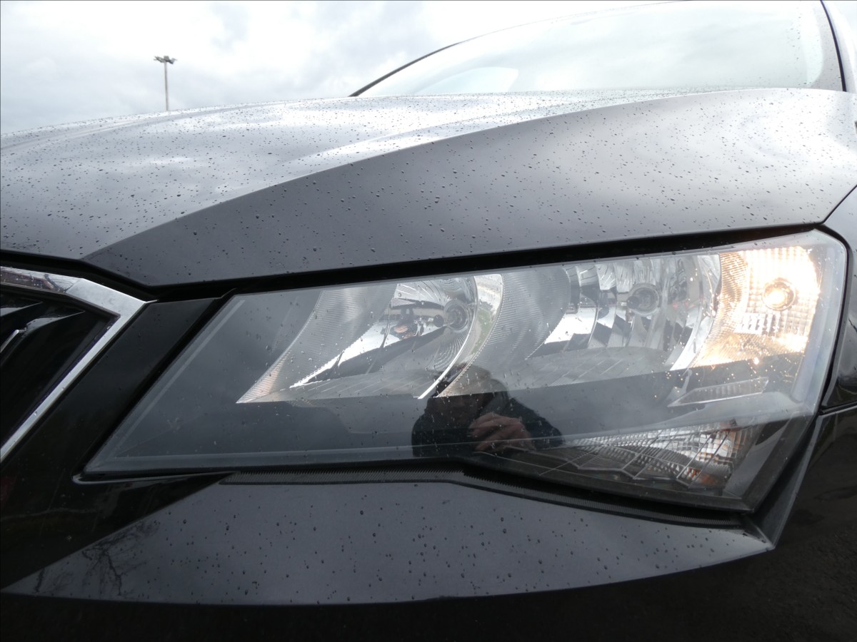 skoda-superb-1-6-tdi-88kw-dph-2x-kola - 3