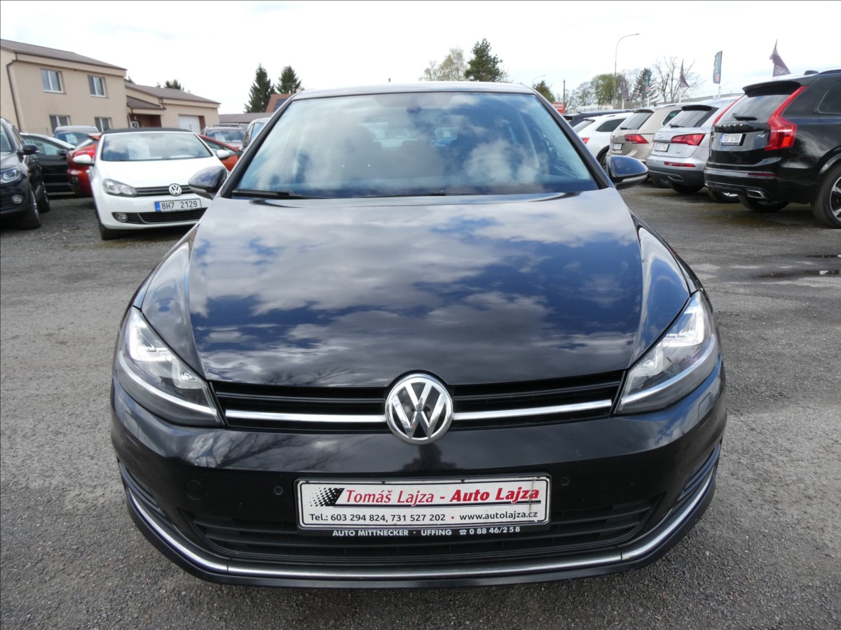 volkswagen-golf-2-0-tdi-110kw-navi-digit-klima - 1