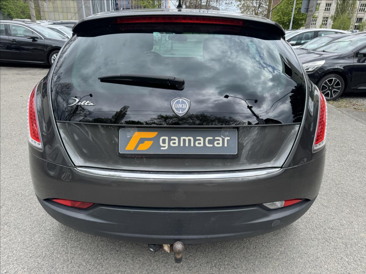 lancia-delta-2-0-2-0jtd-121kw - 7