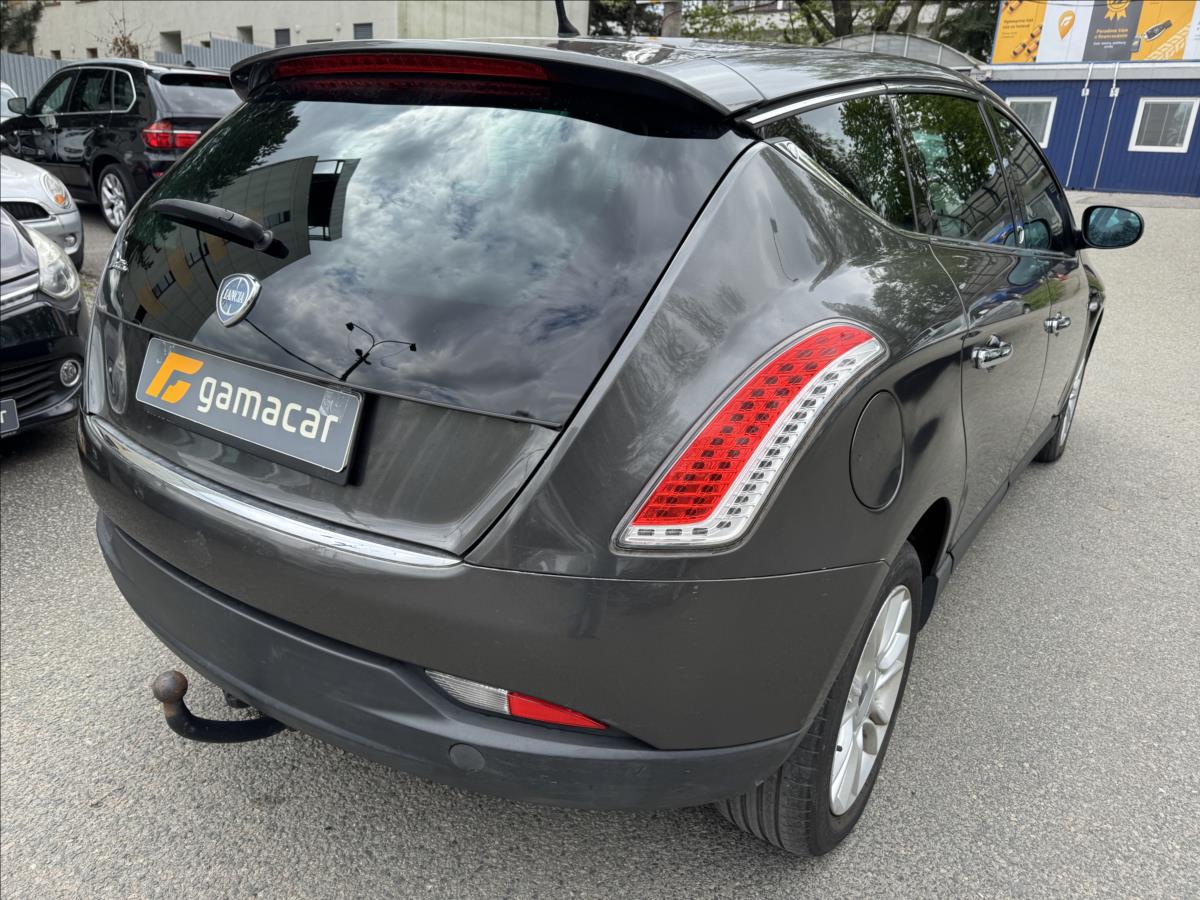 lancia-delta-2-0-2-0jtd-121kw - 9