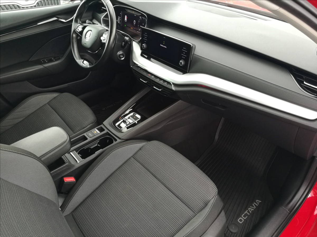 skoda-octavia-2-0-tdi-dsg-1-majitel - 9