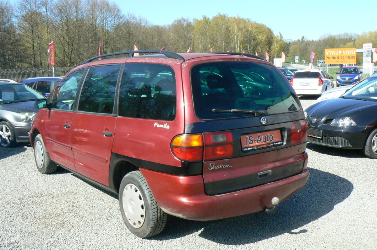 volkswagen-sharan-1-9-tdi-7-mist-eko-uhrazeno - 5