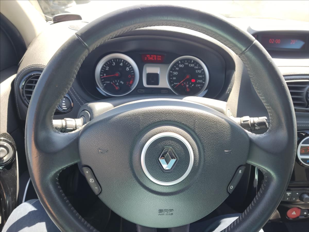 renault-clio-1-2 - 6