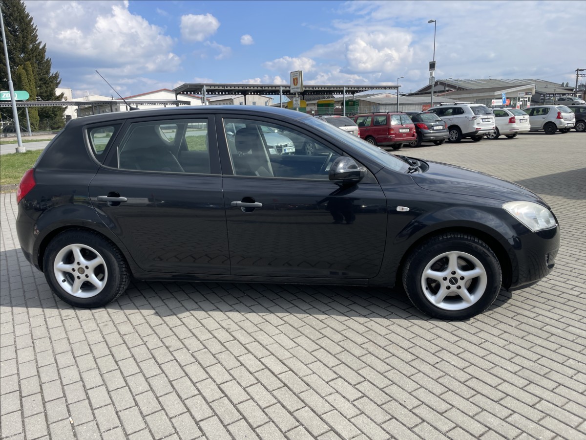 kia-ceed-1-4-cvvt-80kw-tazne-po-stk-nova-spojka - 4