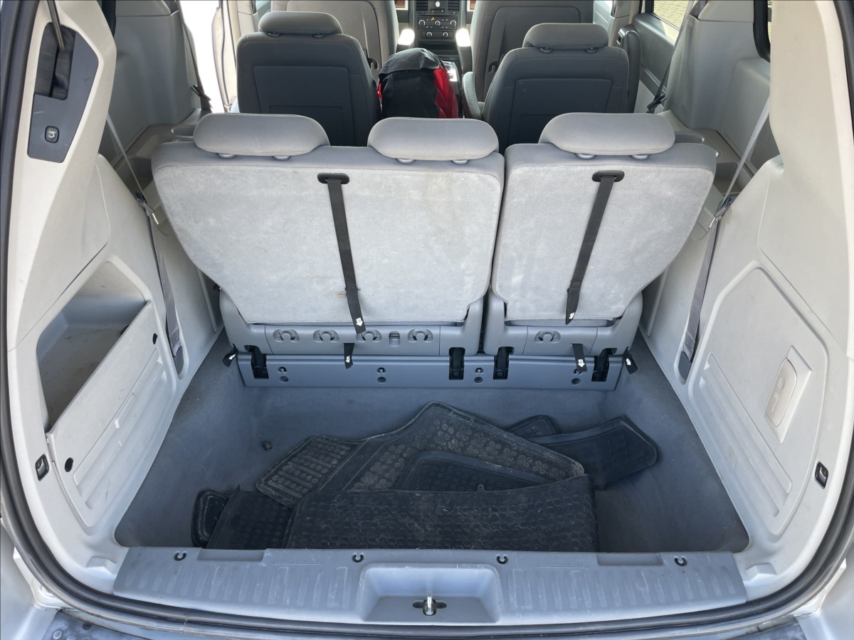 chrysler-town-country-3-8-i-v6-rt-lpg-automat-7mist-tazne - 9