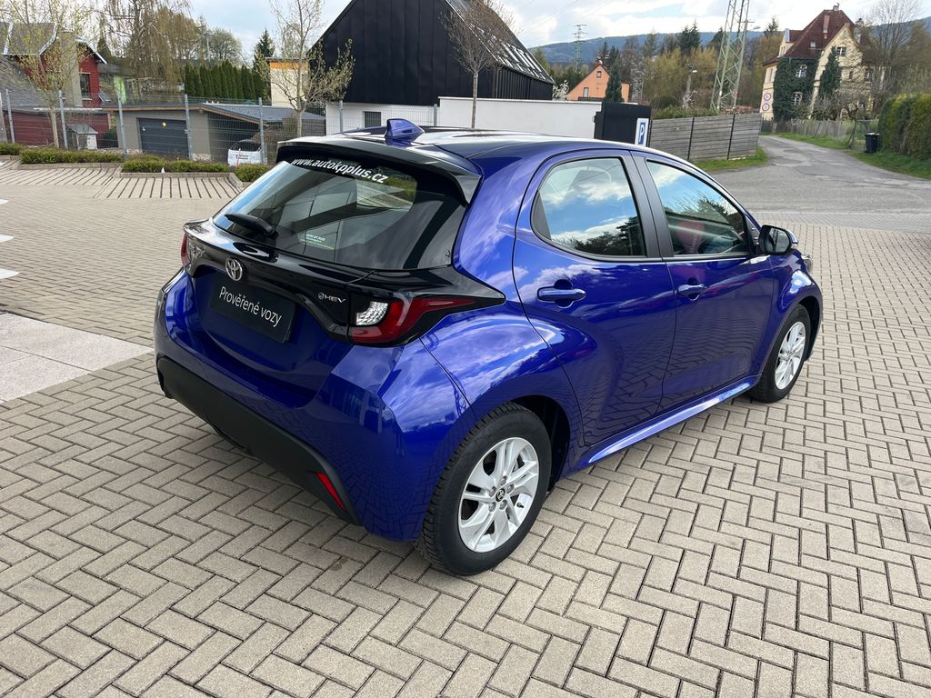 toyota-yaris-1-5-hybrid-e-cvt-comfort - 5
