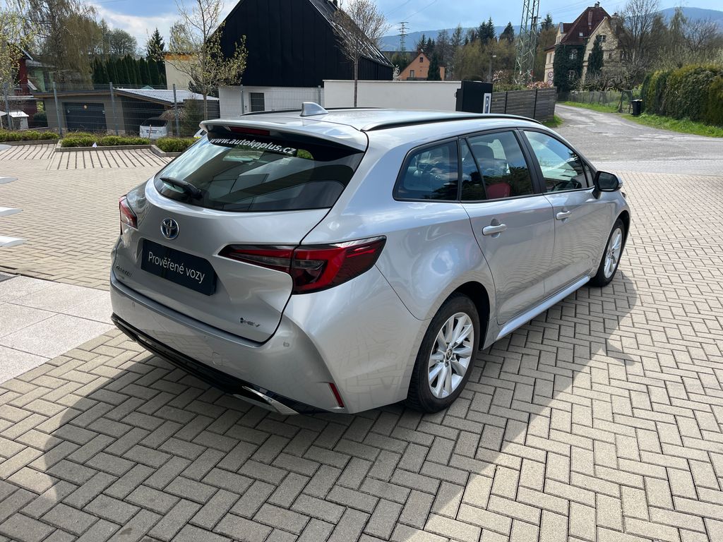 toyota-corolla-1-8-hybrid-e-cvt-comfort-tech - 5